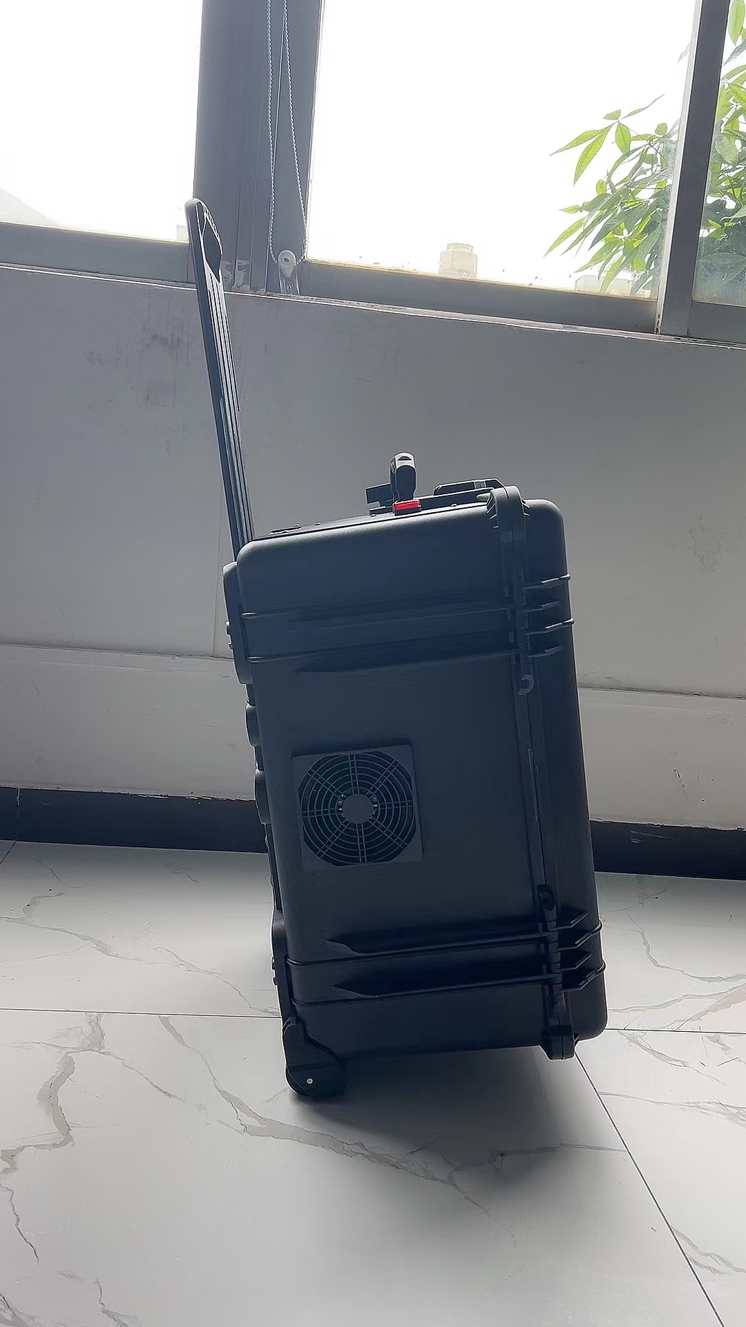 从化手拉箱型移动通信干扰器